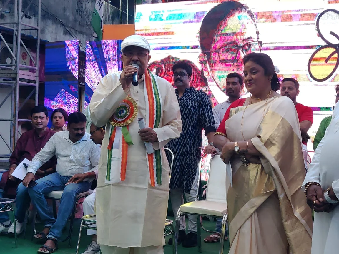 মমতার সততা মূল্যবোধ দেখেই আমরা দল করি তাই দলে আছি দলে থাকব বিতর্কে জল ঢাললেন অরূপ