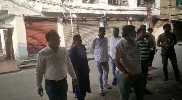 ডেঙ্গু সংক্রমণ বাড়তে থাকায় কপালে চিন্তার ভাঁজ হাওড়া পুরনিগমের সারপ্রাইজ এলাকা পরিদর্শনে প্রশাসনিক প্রধান