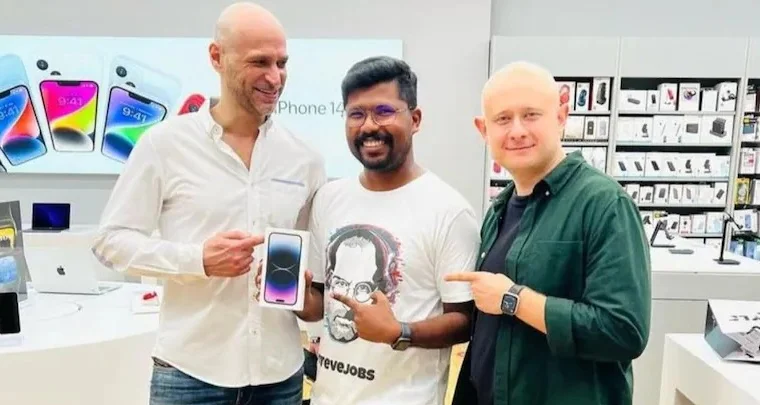অ্যাপেল ফোন প্রেমীর কীর্তি! iPhone 14 Pro 512GB কিনতে কোচি থেকে দুবাই পাড়ি  
