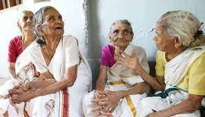 বৃদ্ধাশ্রমের আবাসিকদের সরকারি বাসে বিনা পয়সায় ঠাকুর দেখাবে পরিবহণ দফতর