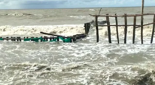 নিম্নচাপের ভ্রূকুটি, উপকূলবর্তী এলাকায় জারি সতর্কতা