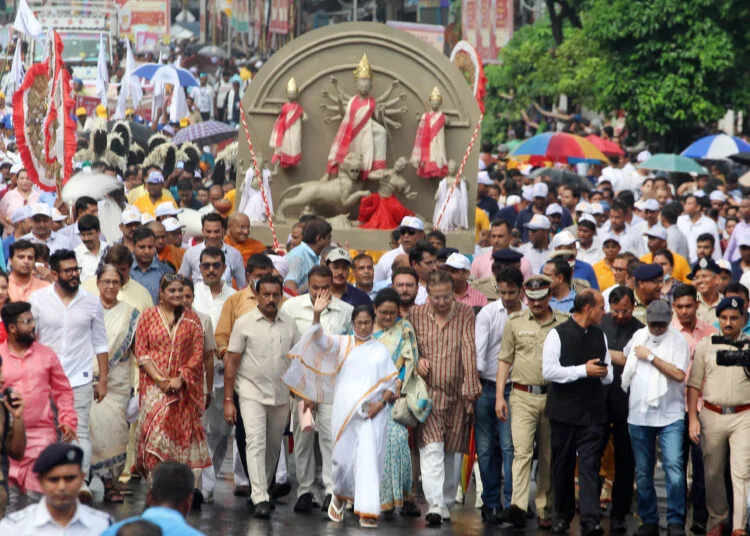 ‘ধর্ম যার যার,  উৎসব সবার’, ধর্মীয় বিদ্বেষের বিরুদ্ধে ফের বার্তা মমতার
