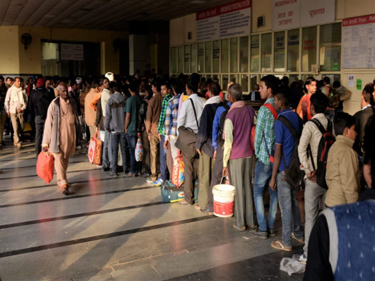 টিকিট কাউন্টারে দীর্ঘ লাইন, আ্যপ আনছে কলকাতা মেট্রো, কমবে হয়রানি