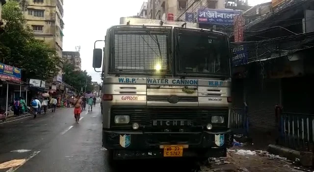 আজ বিজেপির নবান্ন অভিযান, গার্ডরেল দিয়ে ঘেরা হল কোনা এক্সপ্রেস ওয়ে, এলো জলকামান
