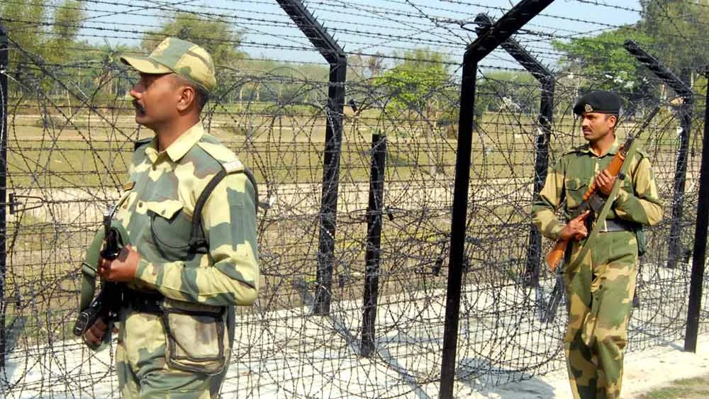 অনুপ্রবেশের শীর্ষে বাংলাদেশ সীমান্ত, গত ১০ বছরে গ্রেফতার ২৪ হাজার অনুপ্রবেশকারী: তথ্য শাহের মন্ত্রকের