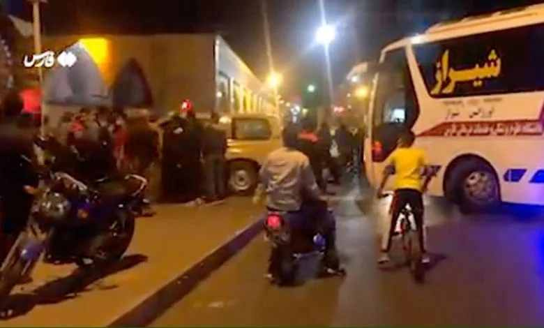 ইরানের দক্ষিণাঞ্চলে মাজারে বন্দুকবাজের হামলা নিহত কমপক্ষে ১৫, আহত ৪০