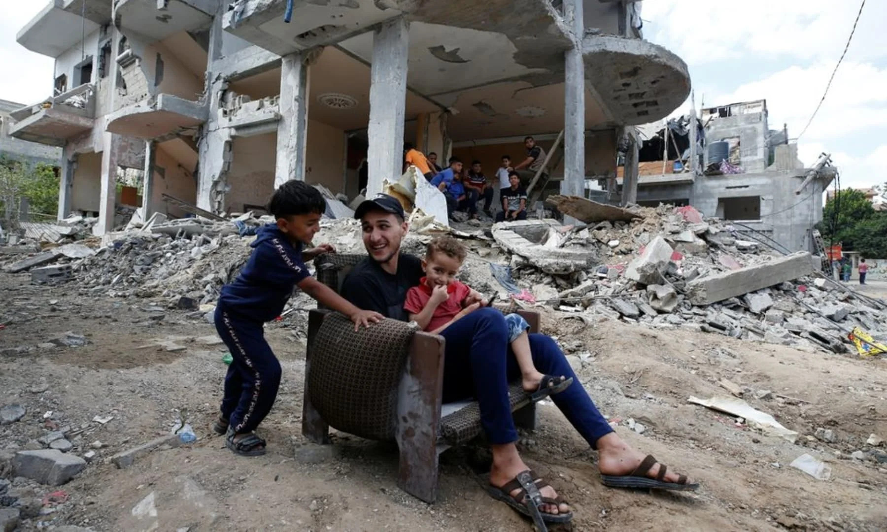 ইসরাইলি যুদ্ধাপরাধের তদন্ত চায় অ্যামনেস্টি