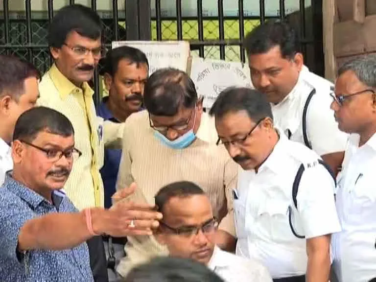 জামিনের আর্জি খারিজ, ইডি হেফাজতেই মানিক