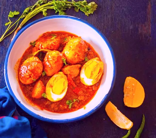 বানিয়ে ফেলুন ঝালঝাল মসালা হাঁসের ডিমের ভুনা