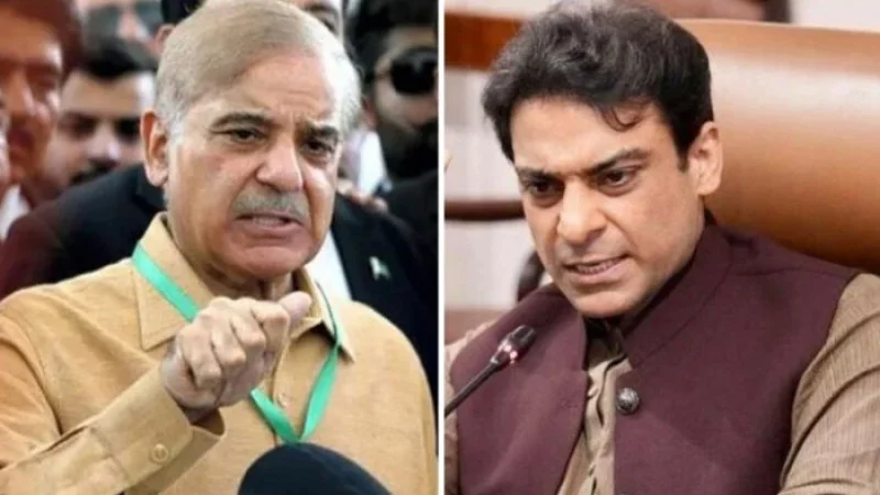 অর্থপাচার মামলায় খালাস পেলেন পাক প্রধানমন্ত্রী