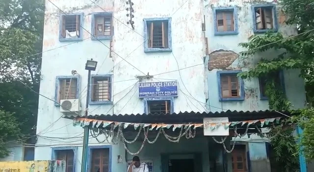 পুলিশের বিশেষ অভিযান, প্রায় হাজার কেজি নিষিদ্ধ বাজি বাজেয়াপ্ত হাওড়ার লিলুয়া থেকে