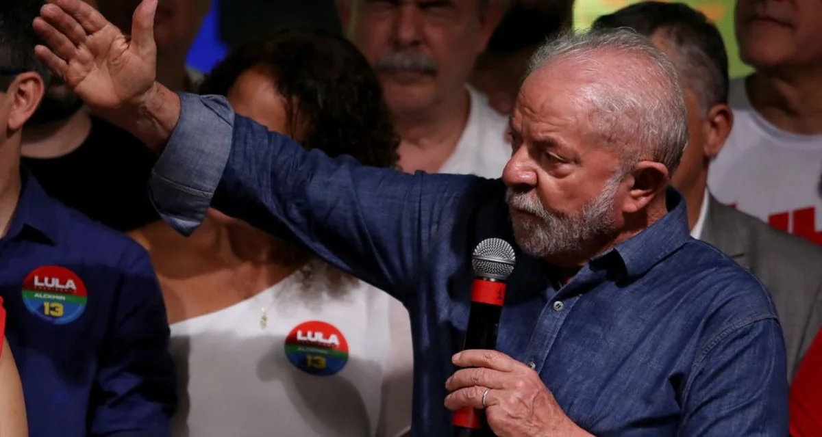 তৃতীয় মেয়াদে ব্রাজিলের প্রেসিডেন্ট নির্বাচিত লুলা