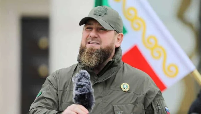 যুদ্ধ করতে তিন কিশোর ছেলেকে ইউক্রেনে পাঠাবেন পুতিনের ঘনিষ্ঠ মিত্র রমজান কাদিরভ