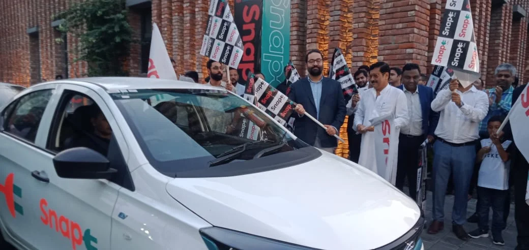 শহরে ব্যাটারি চালিত নয়া ক্যাব 'স্ন্যাপ-ই'