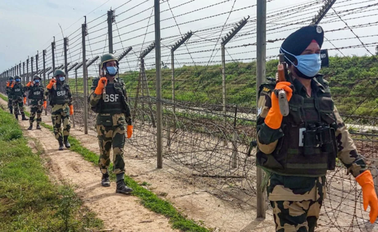 সীমান্ত দিয়ে পাচার: ইউএপিএ প্রয়োগের প্রস্তাব কেন্দ্রের