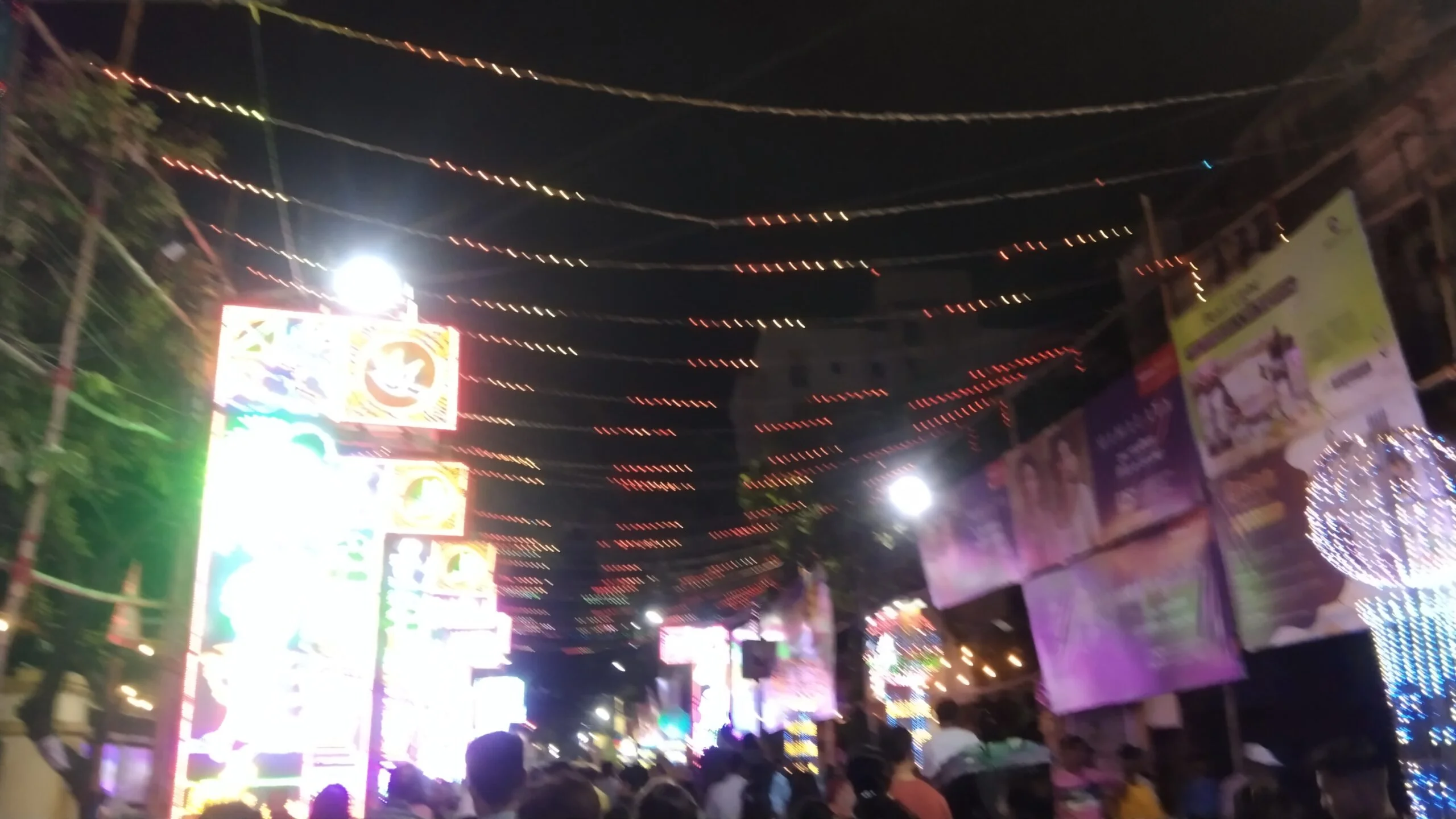 পুজোর কলকাতায় বেলাগাম গাড়ি , ট্রাফিক কেস দায়ের হলো ৩৪ হাজার ৬৮৯ টি