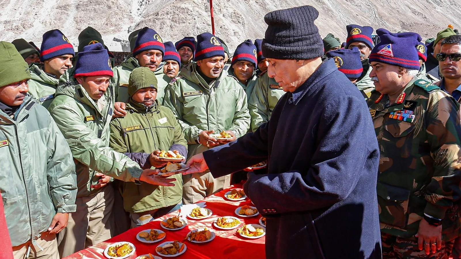 ৭৫ বছরে উন্নয়ন না হওয়াতেই অশান্ত থেকেছে কাশ্মীর: রাজনাথ