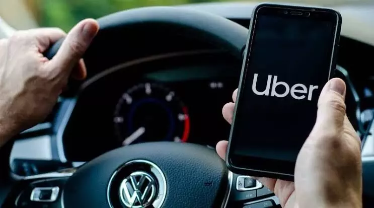 ক্যাব চালকের দেরিতে বিমান মিস আইনজীবীর, মোটা অঙ্কের জরিমানা সংস্থার