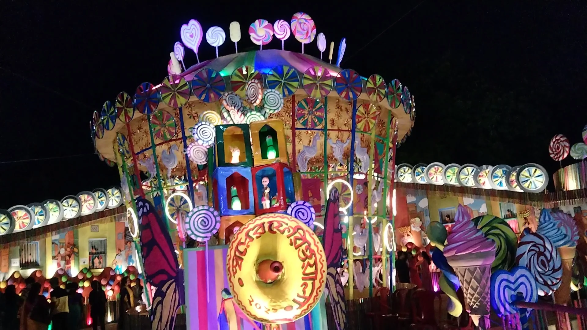 সমাজ সচেতনতার বার্তা দিচ্ছে হাওড়ার শারদ বন্দনা