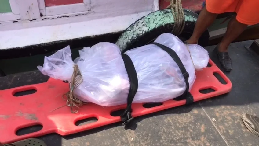 প্রায় ৪০ ঘন্টা পর ডায়মন্ডহারবারে হুগলি নদীতে তলিয়ে যাওয়া দুই শিশুকন্যার একজনের দেহ উদ্ধার