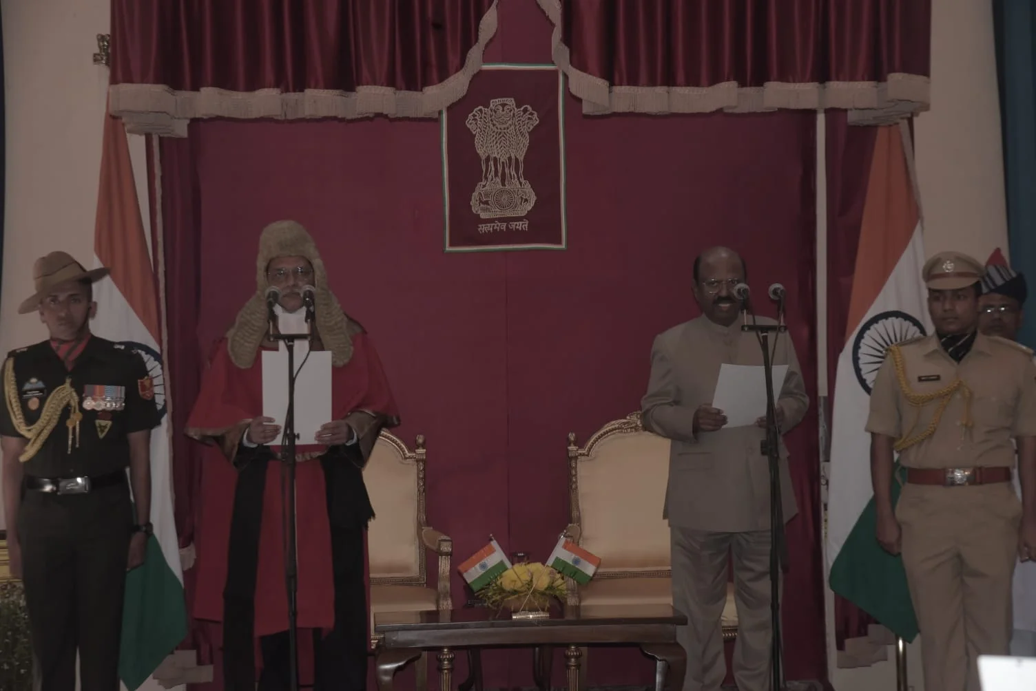 বাংলার নয়া রাজ্যপাল হিসেবে শপথ নিলেন সি ভি আনন্দ বোস, শুভেচ্ছা জানালেন মুখ্যমন্ত্রী,  গরহাজির শুভেন্দু