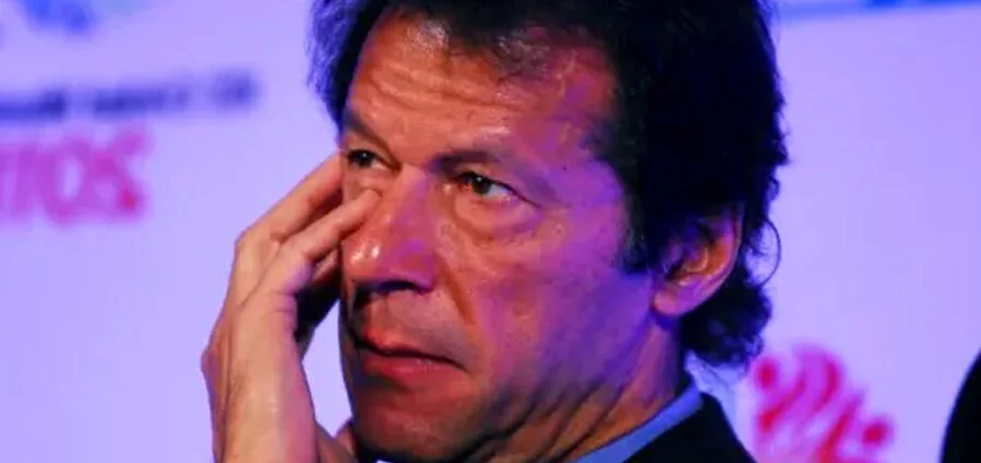 ইমরানের অপারেশন সফল, হামলার প্রতিবাদে মুখর পাকিস্তান