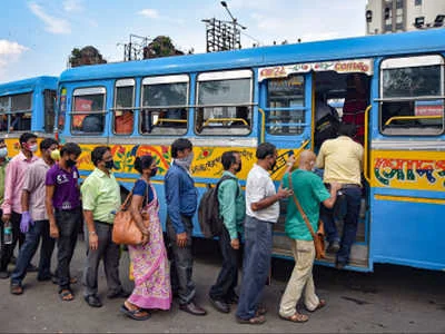 অতিরিক্ত ভাড়া নিলে বাস হবে সিজ, মন্তব্য পরিবহণ দফতরের