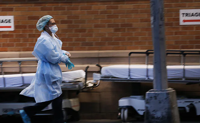 ফিলিস্তিনিদের চিকিৎসায় বাধা দিচ্ছে ইসরাইল