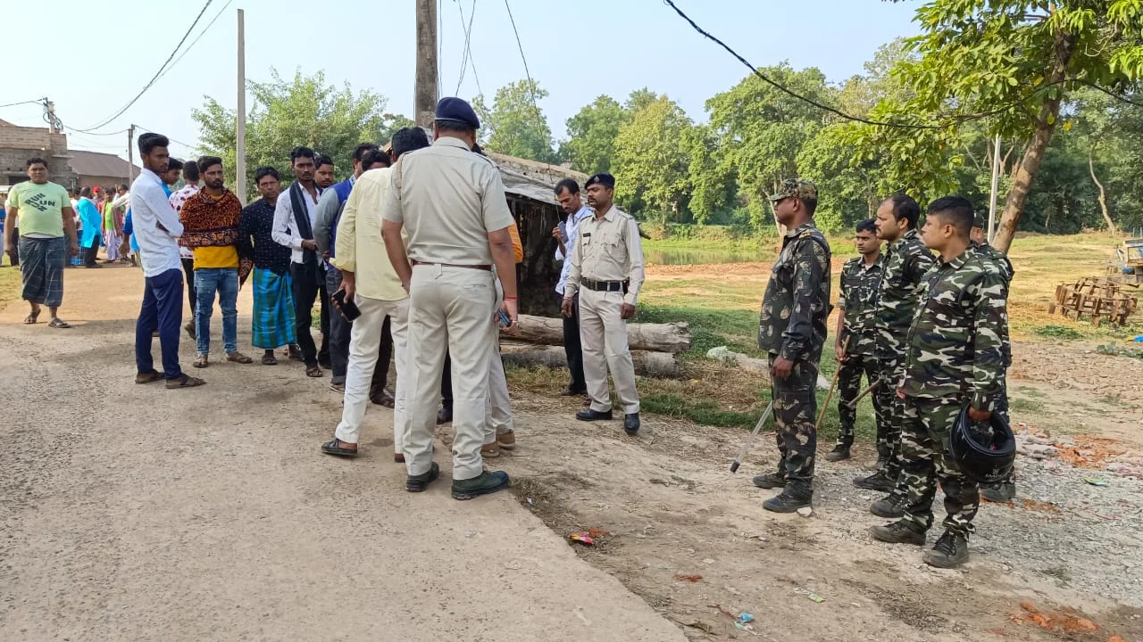 উত্তপ্ত সিউড়ি: গ্রাম্যবিবাদকে কেন্দ্র করে বোমাবাজি, খুন, গ্রেফতার ১৫