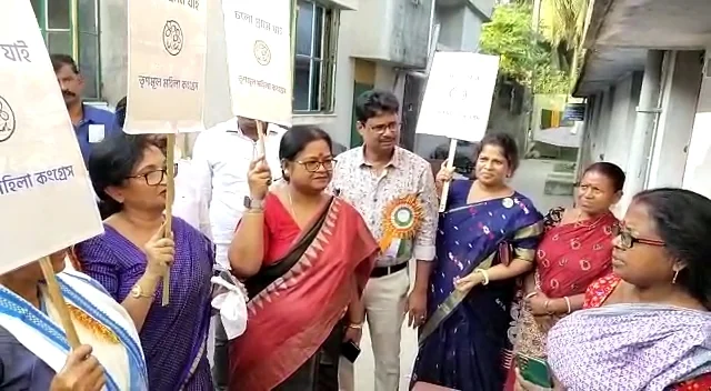 কুলপিতে চলো গ্রামে যাই কর্মসূচিতে রাজ্য তৃণমূল সভানেত্রী চন্দ্রিমা ভট্টাচার্য