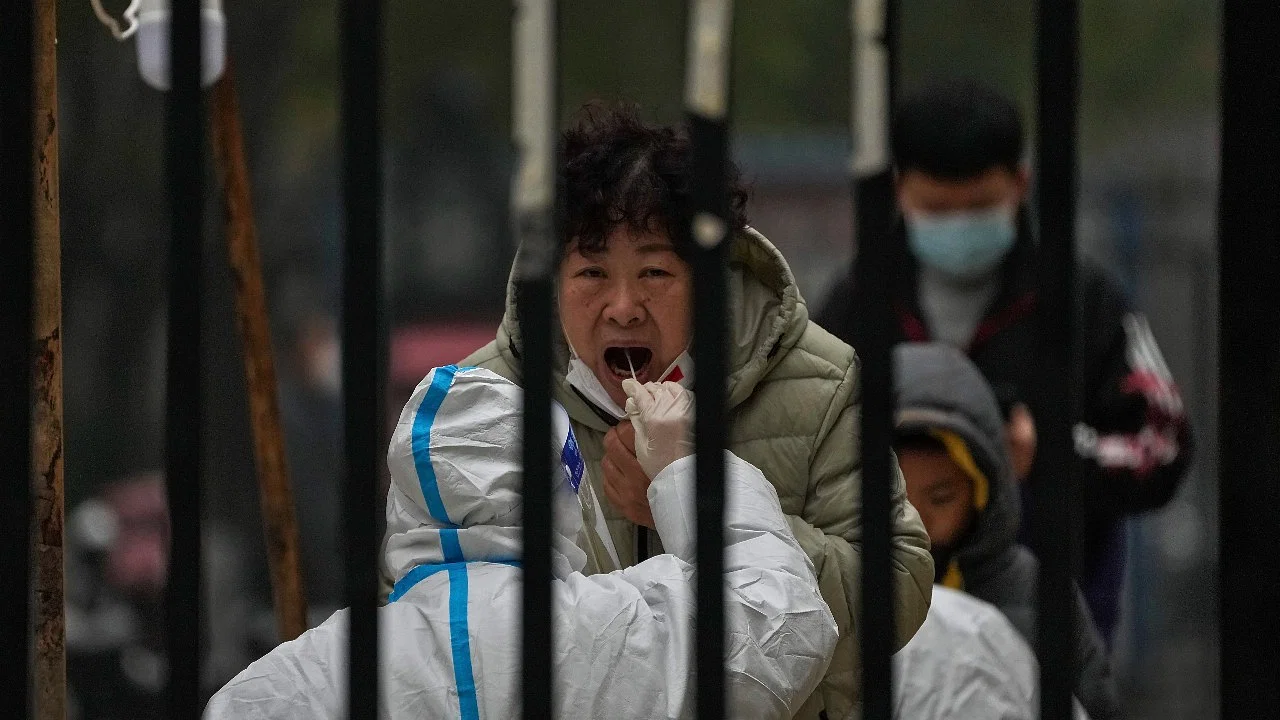 বিদেশ থেকে আসা যাত্রীদের জন্য কোভিডবিধি লাগু