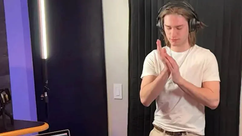 মিনিটে ১;১৪০ তালি বাজিয়ে বিশ্বরেকর্ড!