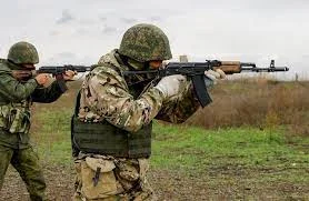 পদত্যাগ করে যুদ্ধে যাচ্ছেন রুশ মেয়র!