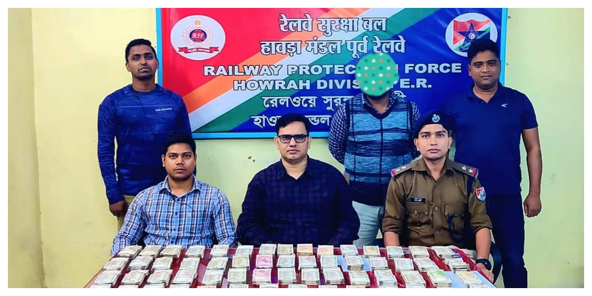 ফের হাওড়া স্টেশন থেকে উদ্ধার বিপুল পরিমাণ টাকা, আটক ব্যক্তি উত্তরপ্রদেশের বাসিন্দা