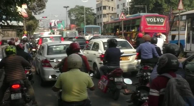 সাঁতরাগাছি সেতুর  সংস্কারের কাজ শুরু,  জেনে নিন পরিবর্তিত রুট