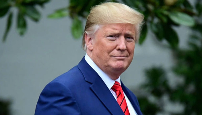 ২০২৪ নির্বাচনে প্রার্থী হওয়ার ঘোষণা ট্রাম্পের