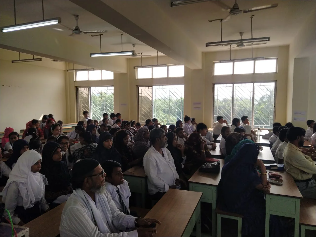 বর্ধমান ইংরেজি মডেল মাদ্রাসায় বিশ্বনবী দিবস উদযাপন