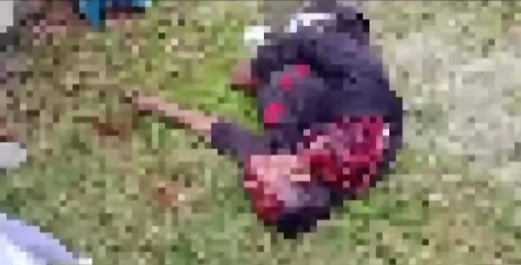 সাতসকালে অজ্ঞাত পরিচয়ের ব্যক্তির মৃতদেহ, চাঞ্চল্য ছড়ালো জয়নগরে