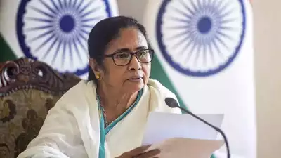 নিত্যপ্রয়োজনীয় পণ্যের লাগামছাড়া মূল্যবৃদ্ধিতে রাশ টানতে ১৪ নভেম্বর বৈঠকে বসছেন মমতা