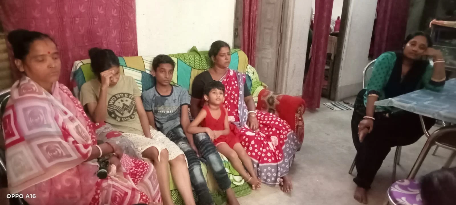 বাড়ির কাছেই মিলল আইনজীবীর মৃতদেহ, আতঙ্ক ছড়ালো বারুইপুরে