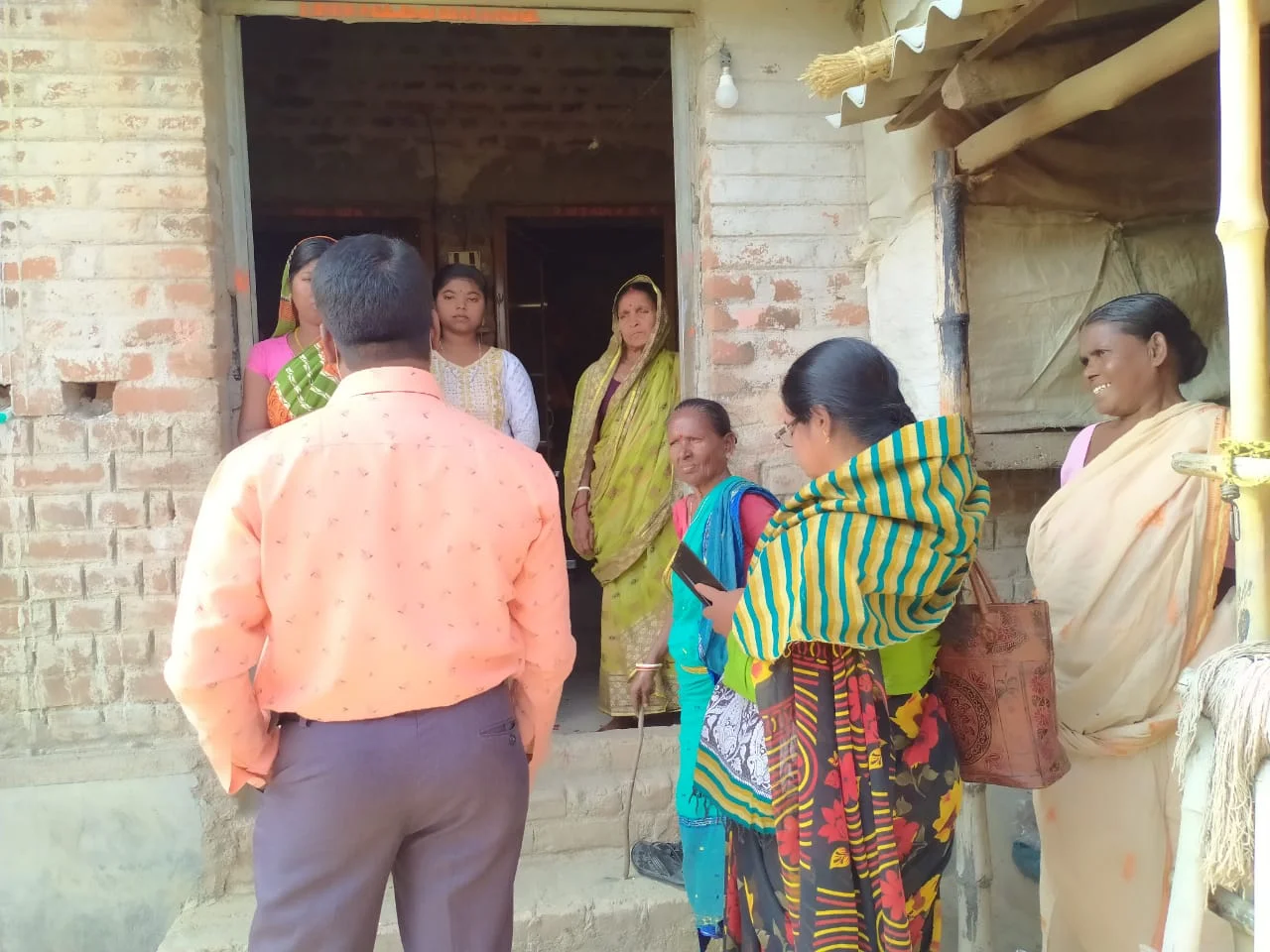 স্বেচ্ছাসেবী সংস্থা ও পুলিশের উদ্যোগে বন্ধ হল ২ নাবালিকার বিয়ে