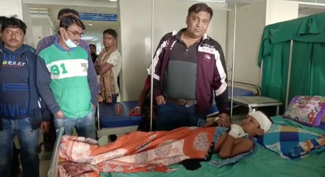 বসিরহাটের পিফা অঞ্চলে গ্যাস সিলিন্ডার ফেটে আহত দুই জন