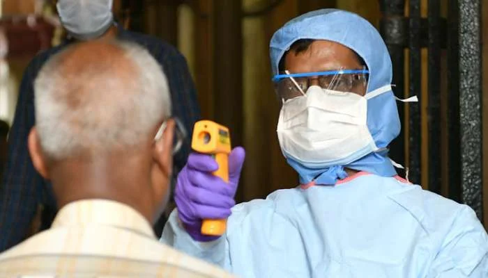 বাড়ছে করোনা সতর্ক করল কেন্দ্র