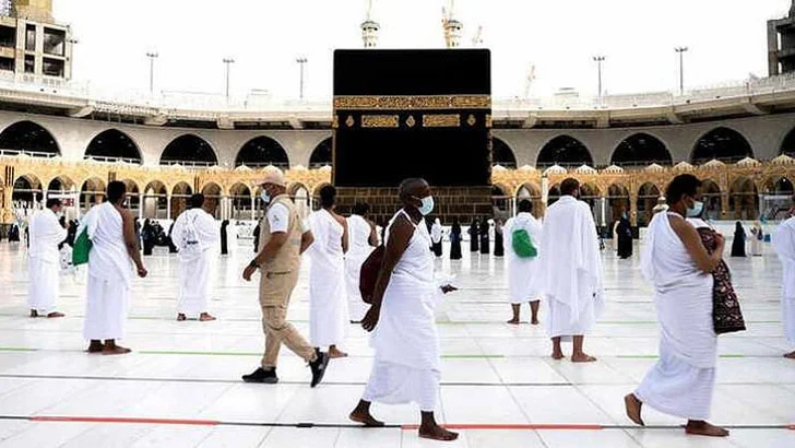 পাঁচ দেশের জন্য উমরাহ পালনে নয়া নিয়ম   