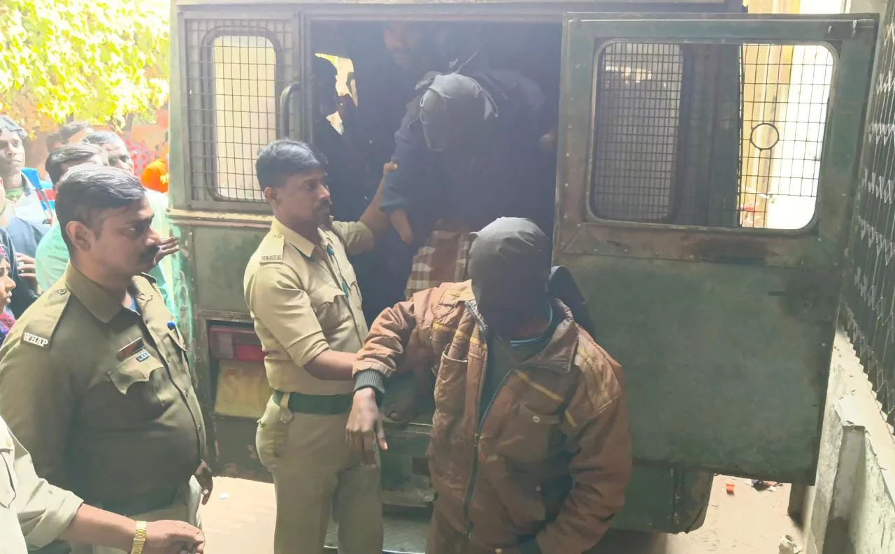 জোড়া খুনের ঘটনায় তদন্তে সাফল্য বীরভূম পুলিশের, গ্রেফতার  তিন  দুষ্কৃতী