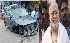 দুর্ঘটনার কবলে  প্রধানমন্ত্রীর ভাইয়ের গাড়ি, প্রহ্লাদ মোদি সহ আহত চার ,দেখুন সেই ভিডিও