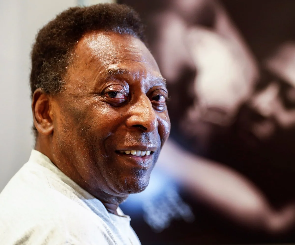 বিশেষজ্ঞদের মতে, পেলে যেকোনো পজিশনে বিশ্বের সেরা ফুটবলার