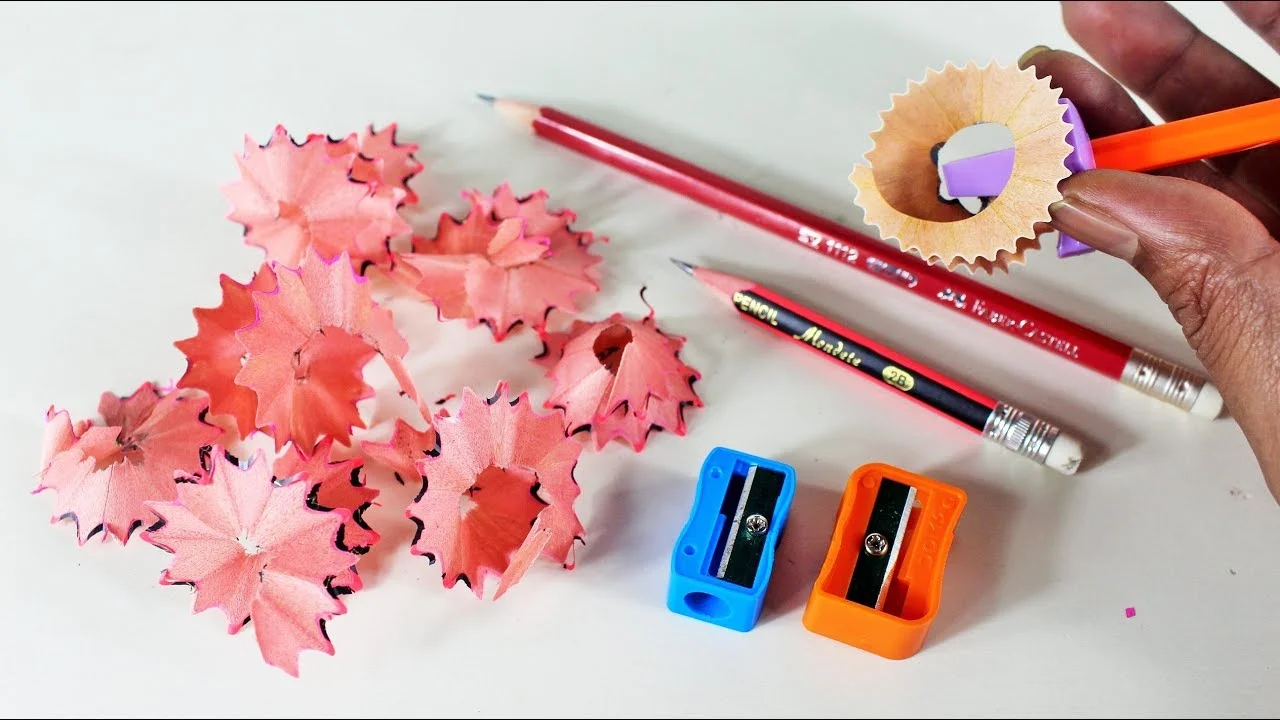 পেনসিলের খোসা গলায় আটকে মৃত্যু ছয় বছরের এক শিশুর