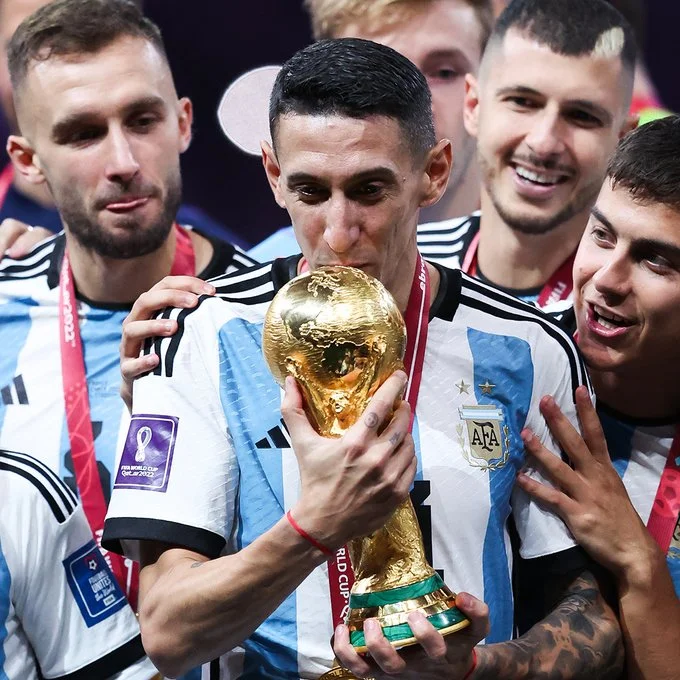 মেসির হাতে বিশ্বকাপ ,ট্র্যাজিক নায়ক এমবাপ্পে, দেখুন কাতারে ফাইনালের ফটোগ্যালারি