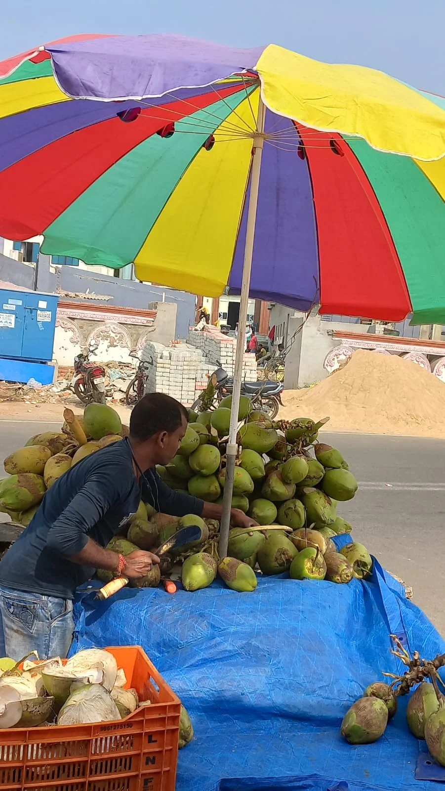 পুরীর সমুদ্র সৈকতের মোহময়ী আকর্ষণ আজও অম্লান